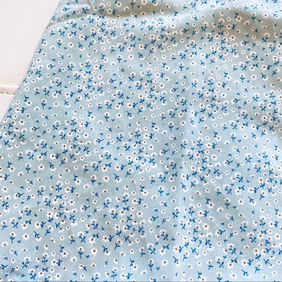 🌟2/$30 NWOT BEAUTIFUL Floral Off Shoulder Dress Size L - Picture 5 of 5